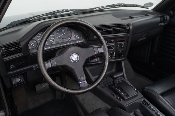 BMW 325iA Cabriolet