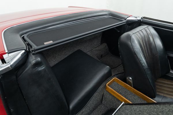 Mercedes-Benz 230 SL