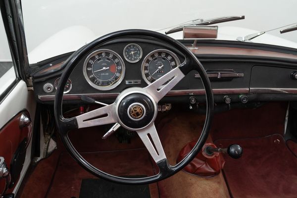 Alfa Romeo Gulia Spider