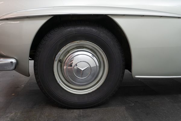 Mercedes-Benz 190 SL