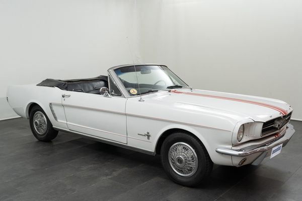 Ford Mustang Cabrio