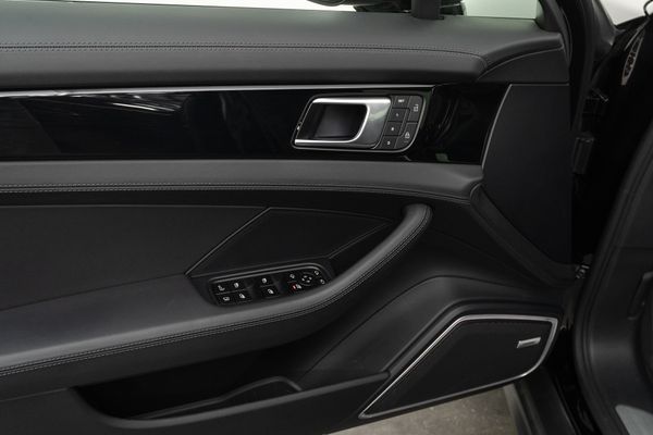 Porsche Panamera Sport Turismo 4 S E-Hybrid