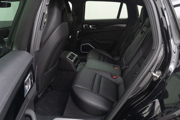 Porsche Panamera Sport Turismo 4 S E-Hybrid
