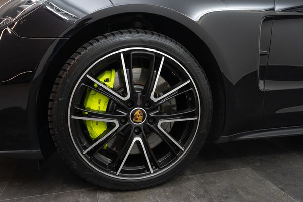 Porsche Panamera Sport Turismo 4 S E-Hybrid