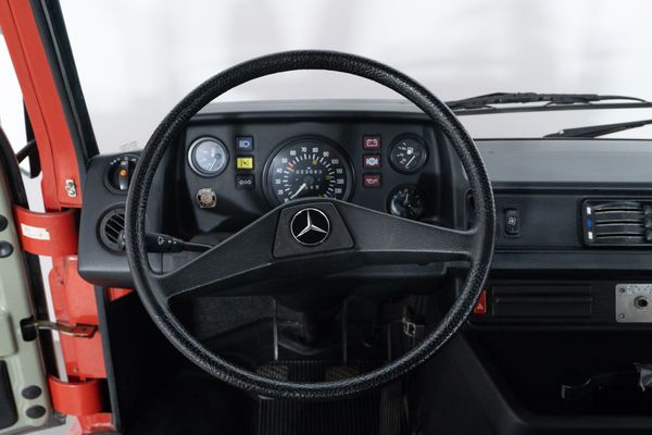 Daimler-Benz 310 602  Feuerwehrfahrzeug