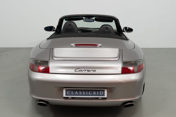 Porsche 911 Carrera Cabriolet