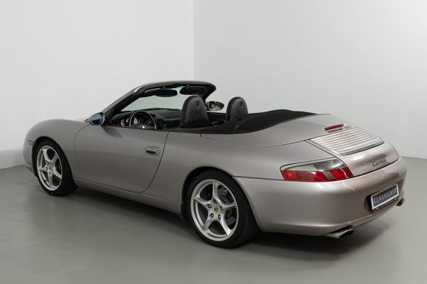 Porsche 911 Carrera Cabriolet
