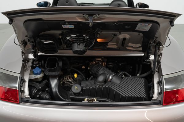 Porsche 911 Carrera Cabriolet