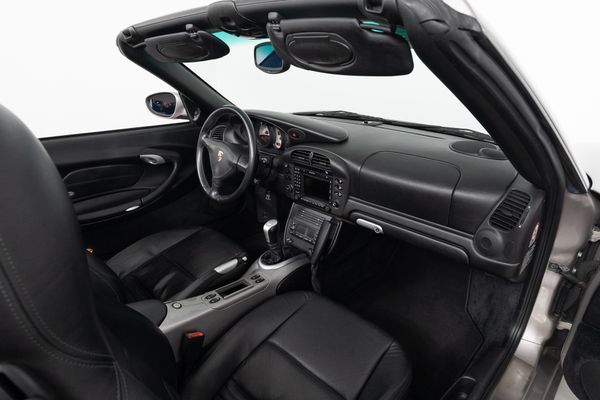 Porsche 911 Carrera Cabriolet