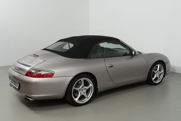 Porsche 911 Carrera Cabriolet