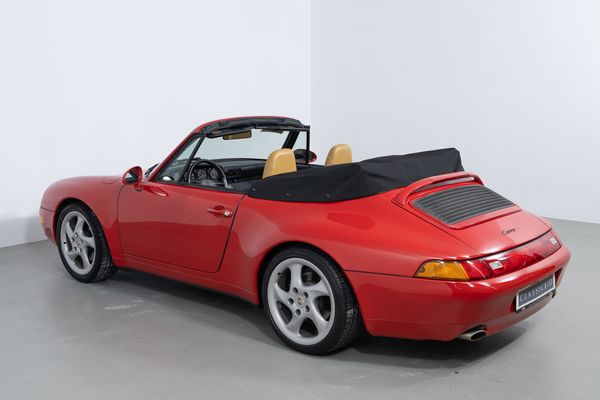 Porsche 911 Carrera 2 Cabriolet (993)