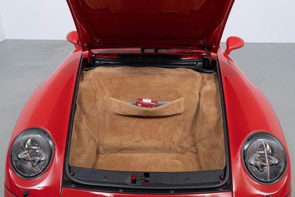 Porsche 911 Carrera 2 Cabriolet (993)