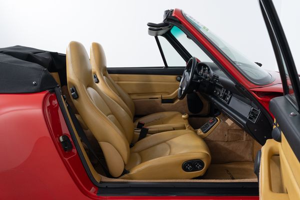 Porsche 911 Carrera 2 Cabriolet (993)