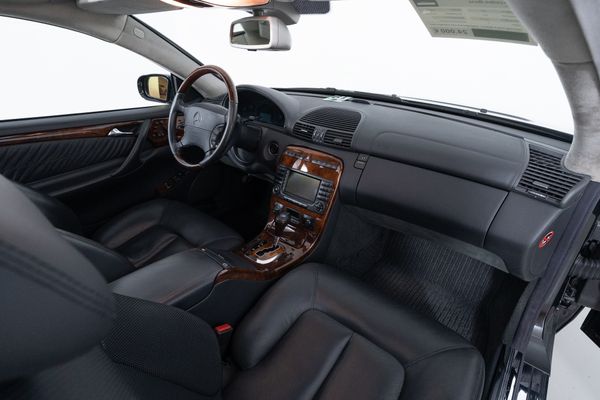 Mercedes-Benz CL 600