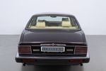 Jaguar XJ 40