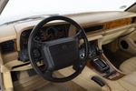 Jaguar XJ 40
