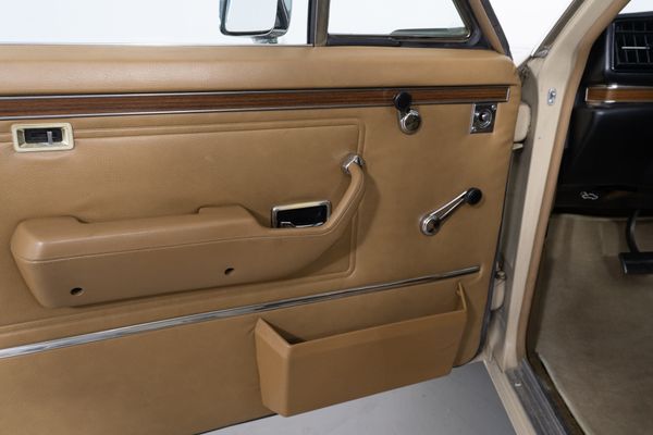 Opel Admiral B 2800 HL