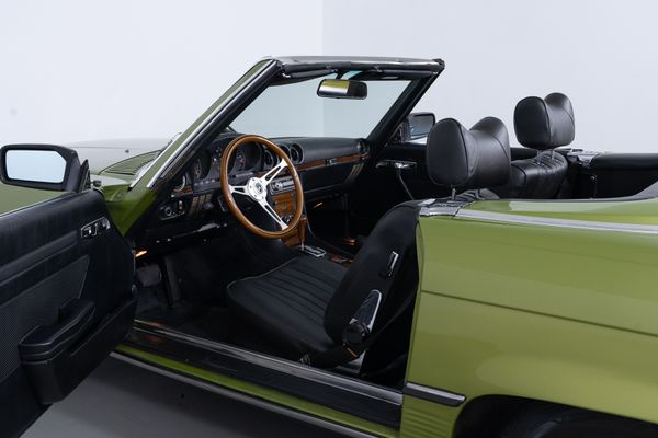 Mercedes-Benz 350 SL