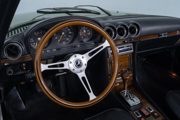 Mercedes-Benz 350 SL