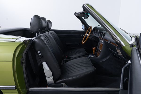 Mercedes-Benz 350 SL