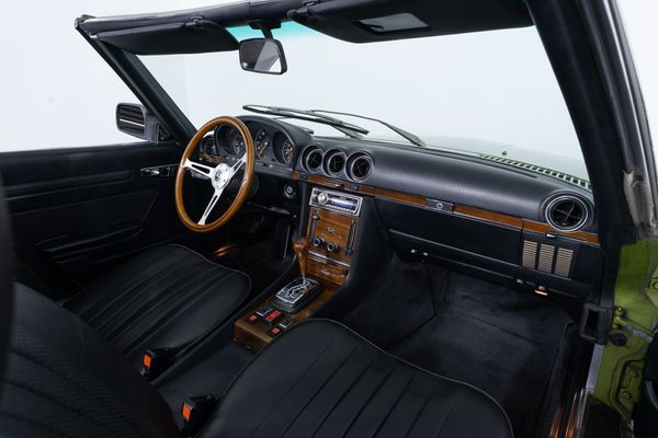 Mercedes-Benz 350 SL