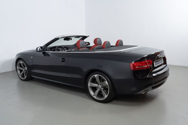 Audi A5 Cabriolet 2.7 TDI “S line”