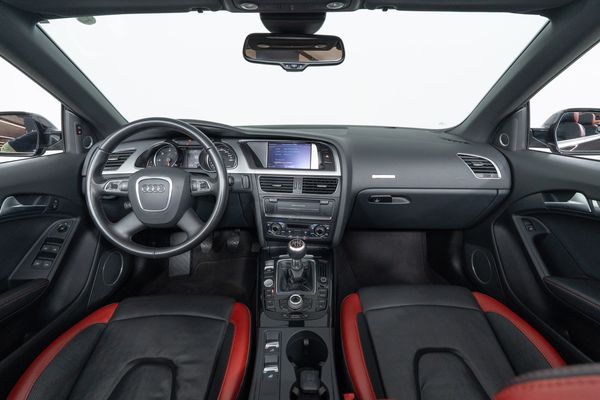 Audi A5 Cabriolet 2.7 TDI “S line”