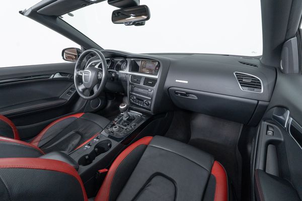 Audi A5 Cabriolet 2.7 TDI “S line”