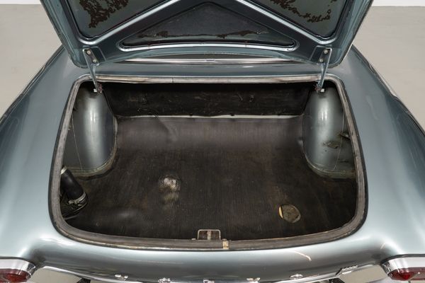 Volvo P 1800