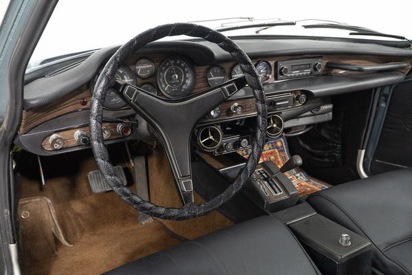 Volvo P 1800
