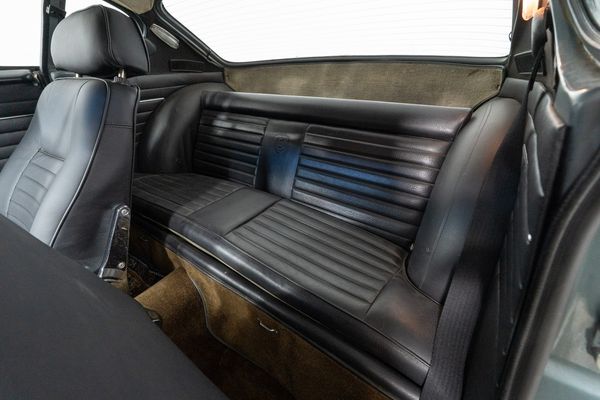 Volvo P 1800