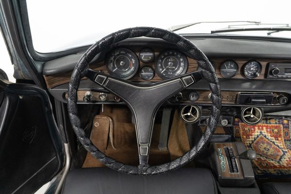 Volvo P 1800
