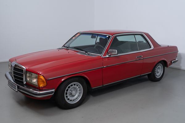 Mercedes-Benz 230 C (C 123)