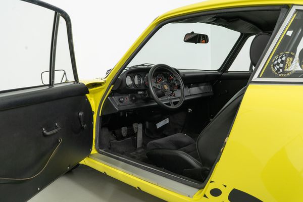 Porsche 911 RSR