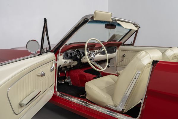 Ford Mustang Convertible A-Code 289 V8