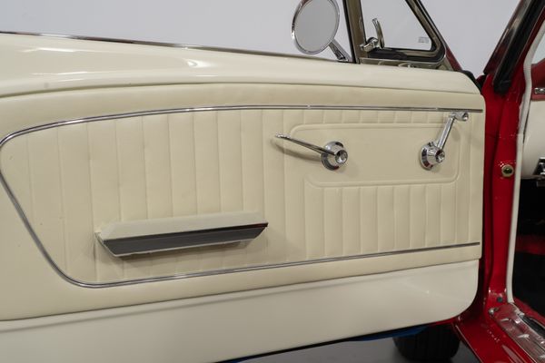 Ford Mustang Convertible A-Code 289 V8