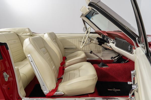 Ford Mustang Convertible A-Code 289 V8
