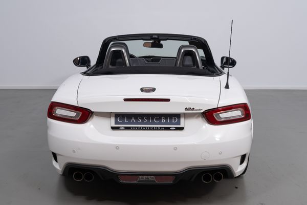 Abarth 124 Spider
