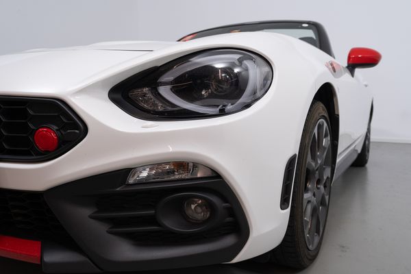 Abarth 124 Spider