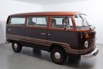 Volkswagen T2b Champagne Edition