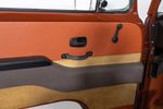 Volkswagen T2b Champagne Edition