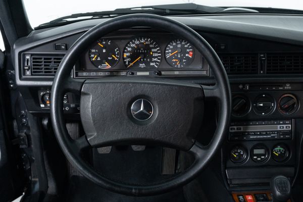 Mercedes-Benz 190 2.5-16 EVO