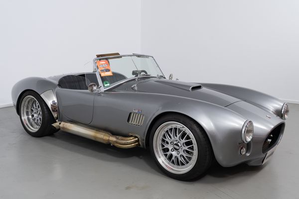 Dax Tojeiro 427 Cobra “Street Edition”