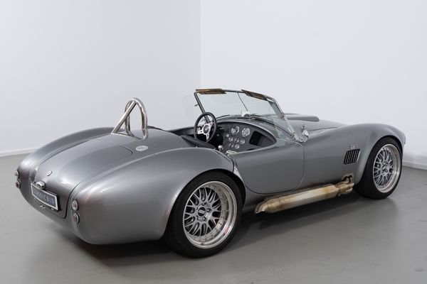 Dax Tojeiro 427 Cobra “Street Edition”