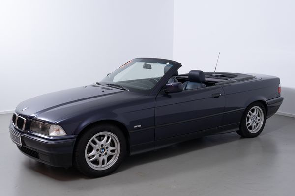BMW 318i Cabriolet