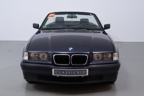 BMW 318i Cabriolet