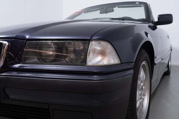 BMW 318i Cabriolet
