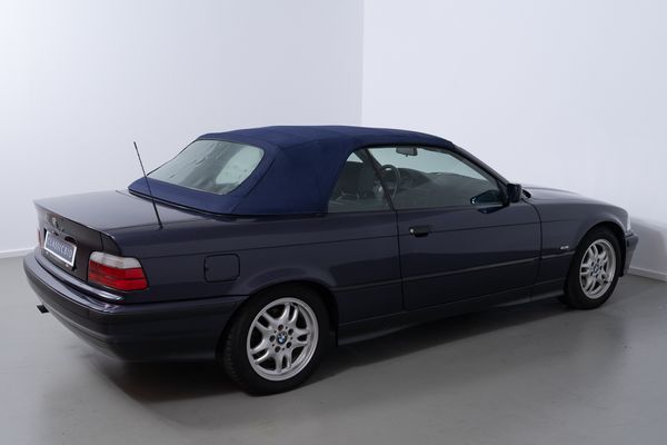 BMW 318i Cabriolet